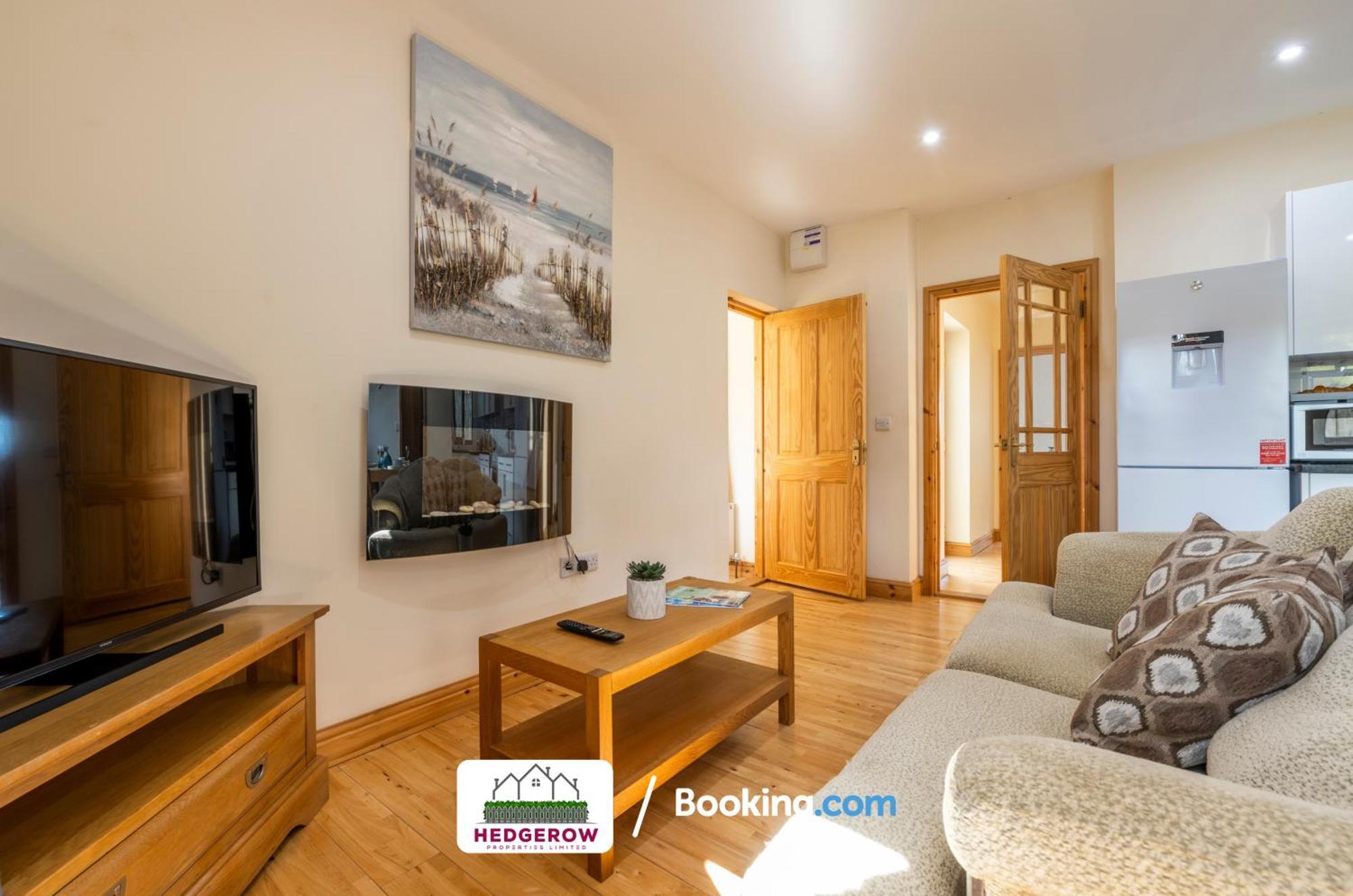 Secure 2-bed Escape For 6 With Tranquil Garden L Special Deals L Last-minute Deals L Casa de Férias