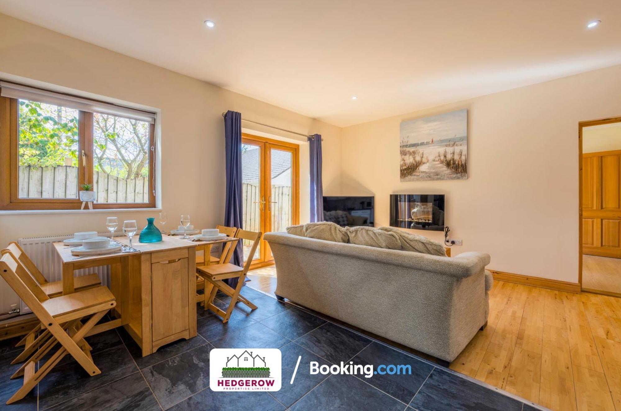 Secure 2-bed Escape For 6 With Tranquil Garden L Special Deals L Last-minute Deals L