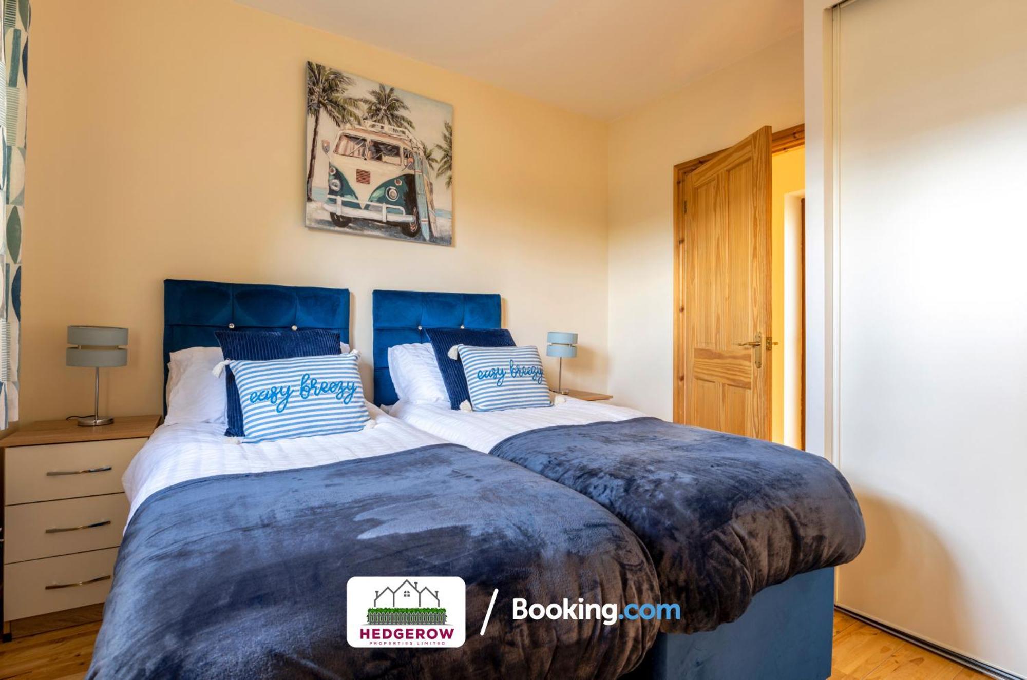 Secure 2-bed Escape For 6 With Tranquil Garden L Special Deals L Last-minute Deals L Casa de Férias